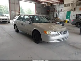 2000 Toyota Camry