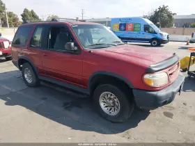 2000 Ford Explorer