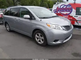 2011 Toyota Sienna