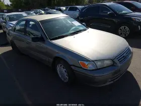 2000 Toyota Camry