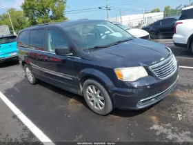 2014 Chrysler Town & Country