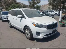 2016 Kia Sedona