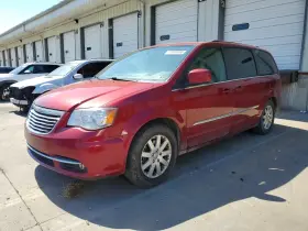 2015 Chrysler Town & Country