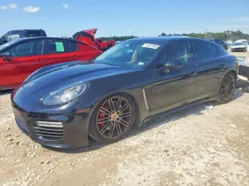 2016 Porsche Panamera