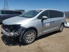 2022 Chrysler Voyager