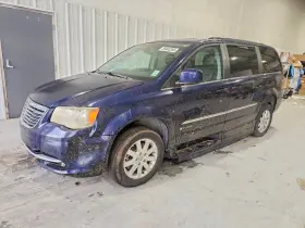 2014 Chrysler Town & Country