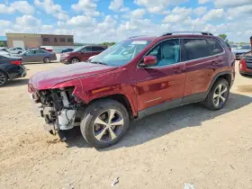 2019 Chrysler Cherokee