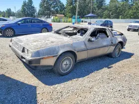 1982 DeLorean DMC-12