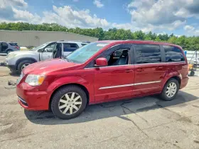 2015 Chrysler Town & Country