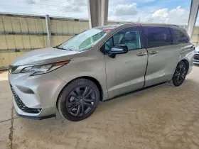 2023 Toyota Sienna Hybrid