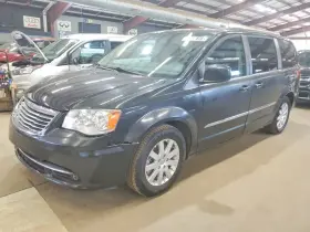 2016 Chrysler Town & Country