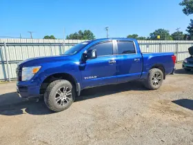 2021 Nissan Titan