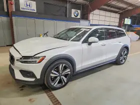 2025 Volvo V60