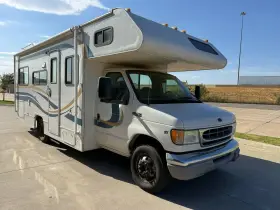 2002 Ford E-350