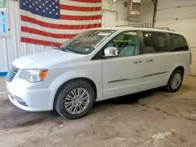 2015 Chrysler Town & Country