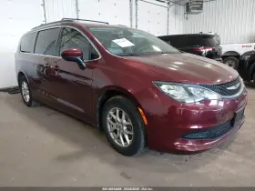 2021 Chrysler Voyager
