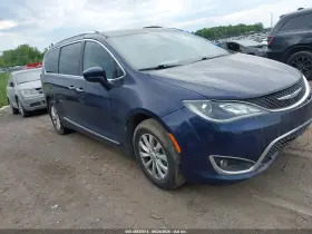 2018 Chrysler Pacifica