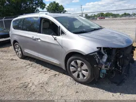 2018 Chrysler Pacifica Hybrid
