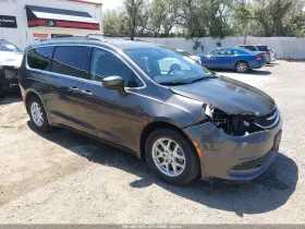 2020 Chrysler Voyager