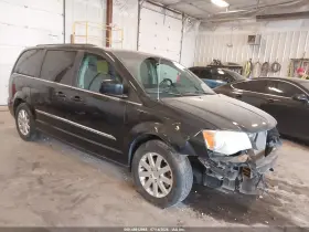 2014 Chrysler Town & Country