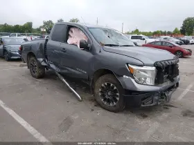 2017 Nissan Titan