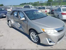 2014 Toyota Camry Hybrid