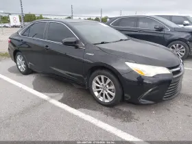 2015 Toyota Camry Hybrid