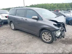 2016 Toyota Sienna