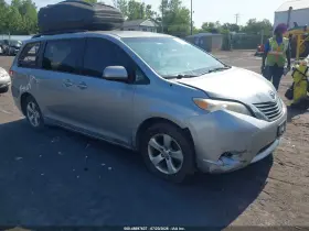 2013 Toyota Sienna