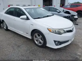 2014 Toyota Camry Hybrid