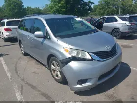 2013 Toyota Sienna