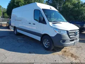2024 Mercedes-Benz Sprinter 2500