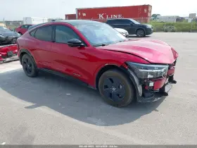 2022 Ford Mustang Mach-E