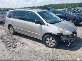 2004 Toyota Sienna