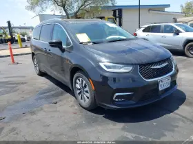 2021 Chrysler Pacifica Hybrid