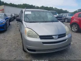 2004 Toyota Sienna