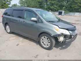 2011 Toyota Sienna