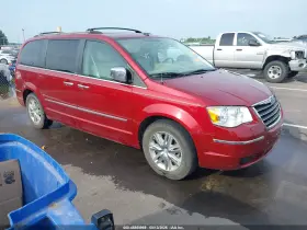 2010 Chrysler Town & Country