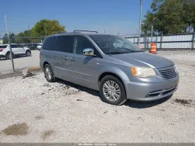 2014 Chrysler Town & Country