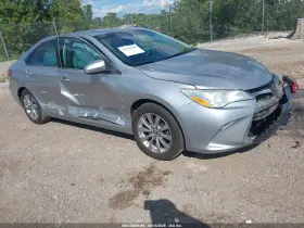 2015 Toyota Camry Hybrid