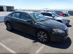 2013 Chrysler 200