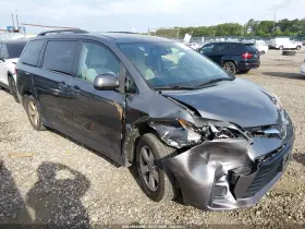2018 Toyota Sienna