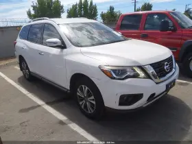 2017 Nissan Pathfinder