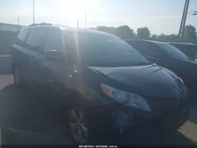 2012 Toyota Sienna
