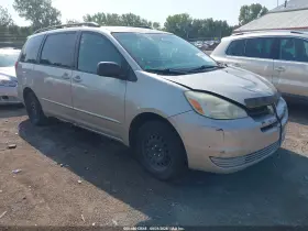 2004 Toyota Sienna