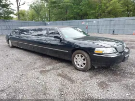 2006 Lincoln Town Car