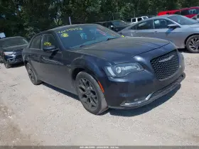 2018 Chrysler 300