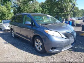 2013 Toyota Sienna