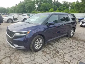 2023 Kia Carnival LX Seat