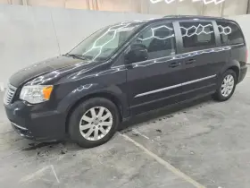 2016 Chrysler Town & Country